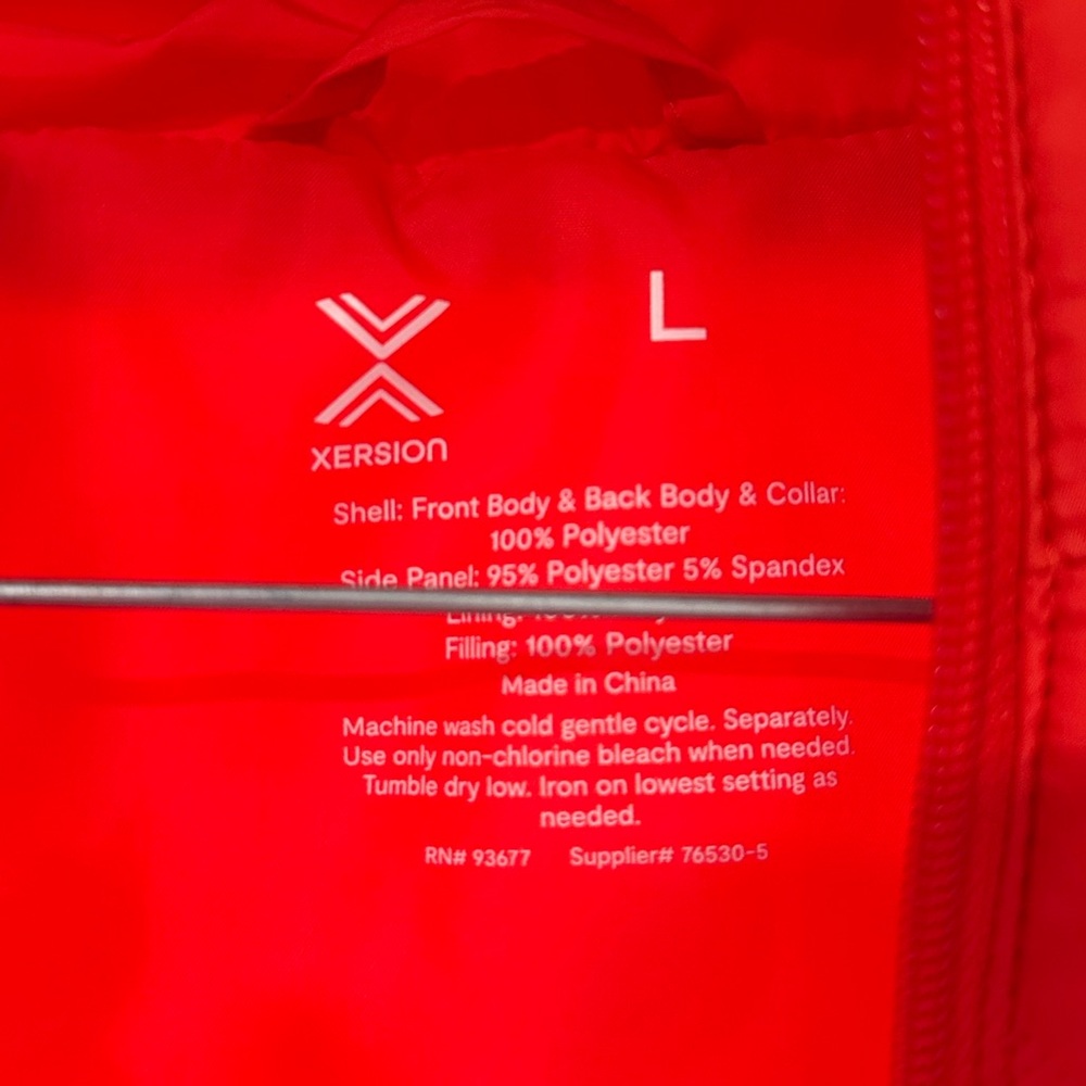 Xersion Red Quilted Women's Vest - Picture 3 of 3